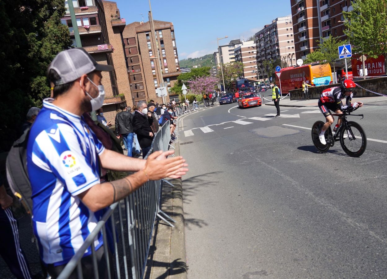 La Itzulia 2021 ha comenzado este lunes con una crono en Bilbao
