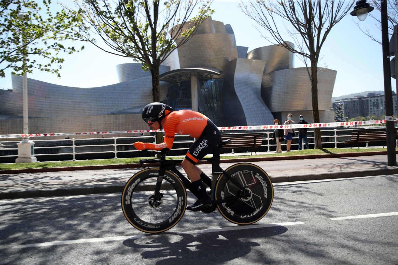 La Itzulia 2021 ha comenzado este lunes con una crono en Bilbao