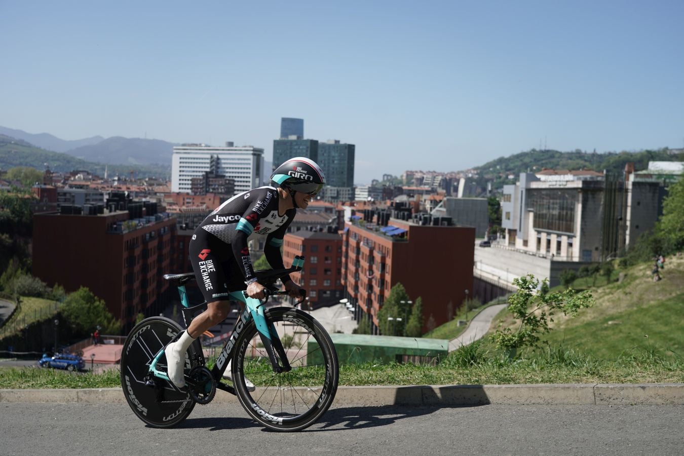 La Itzulia 2021 ha comenzado este lunes con una crono en Bilbao