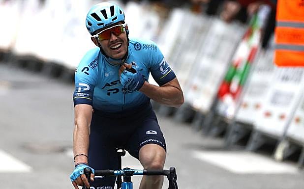 Alex Aranburu: «No pensaba en luchar por la general de la Itzulia, pero me siento bien»