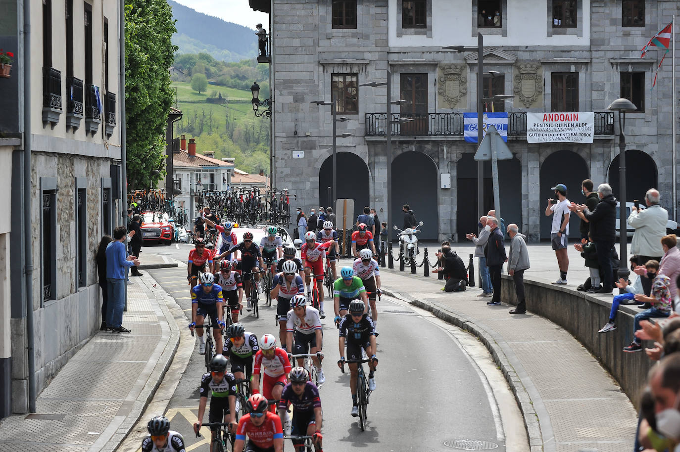 El recorrido entre Vitoria y Hondarribia tiene todos los ingredientes para hacer disfrutar al aficionado. 