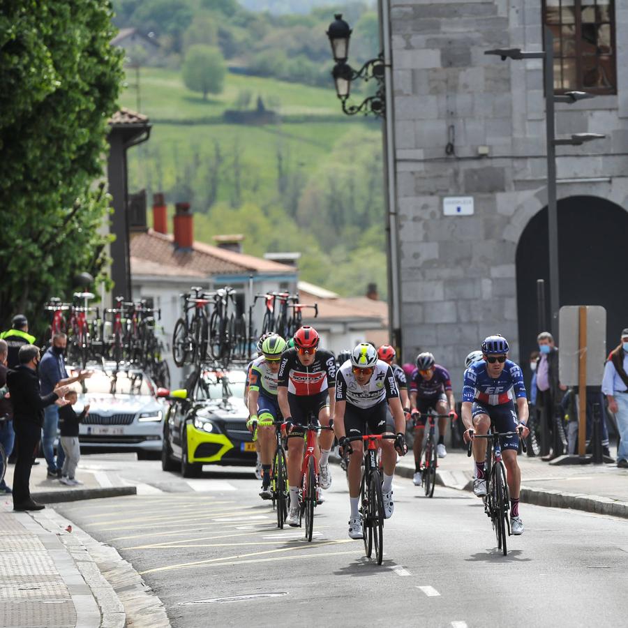 El recorrido entre Vitoria y Hondarribia tiene todos los ingredientes para hacer disfrutar al aficionado. 