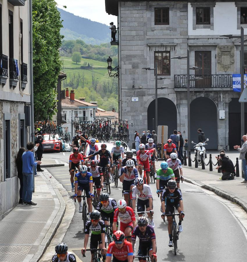 El recorrido entre Vitoria y Hondarribia tiene todos los ingredientes para hacer disfrutar al aficionado. 