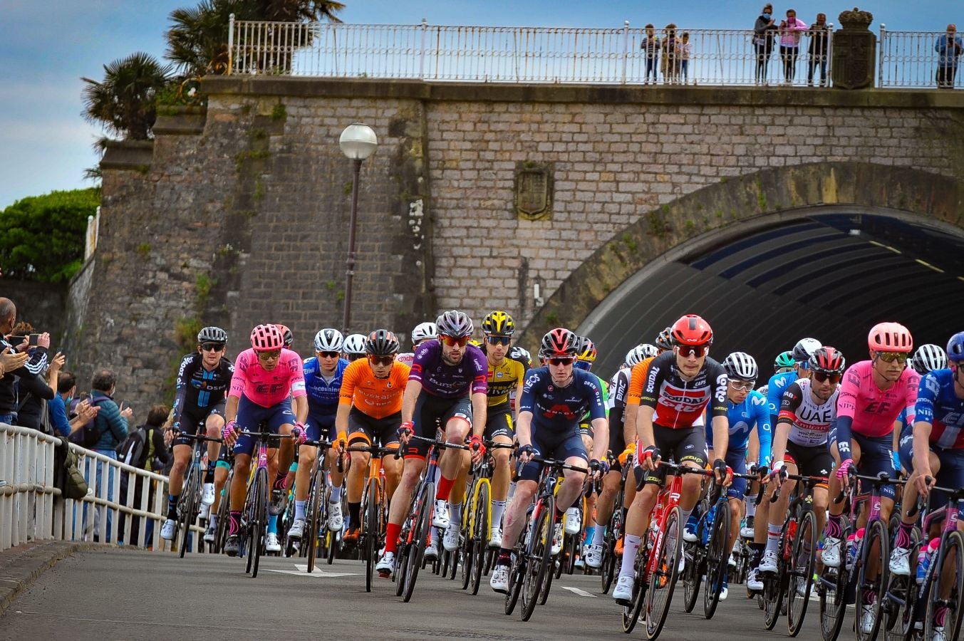 El recorrido entre Hondarribia y Ondarroa podría permitir la primera llegada al sprint de la carrera. 