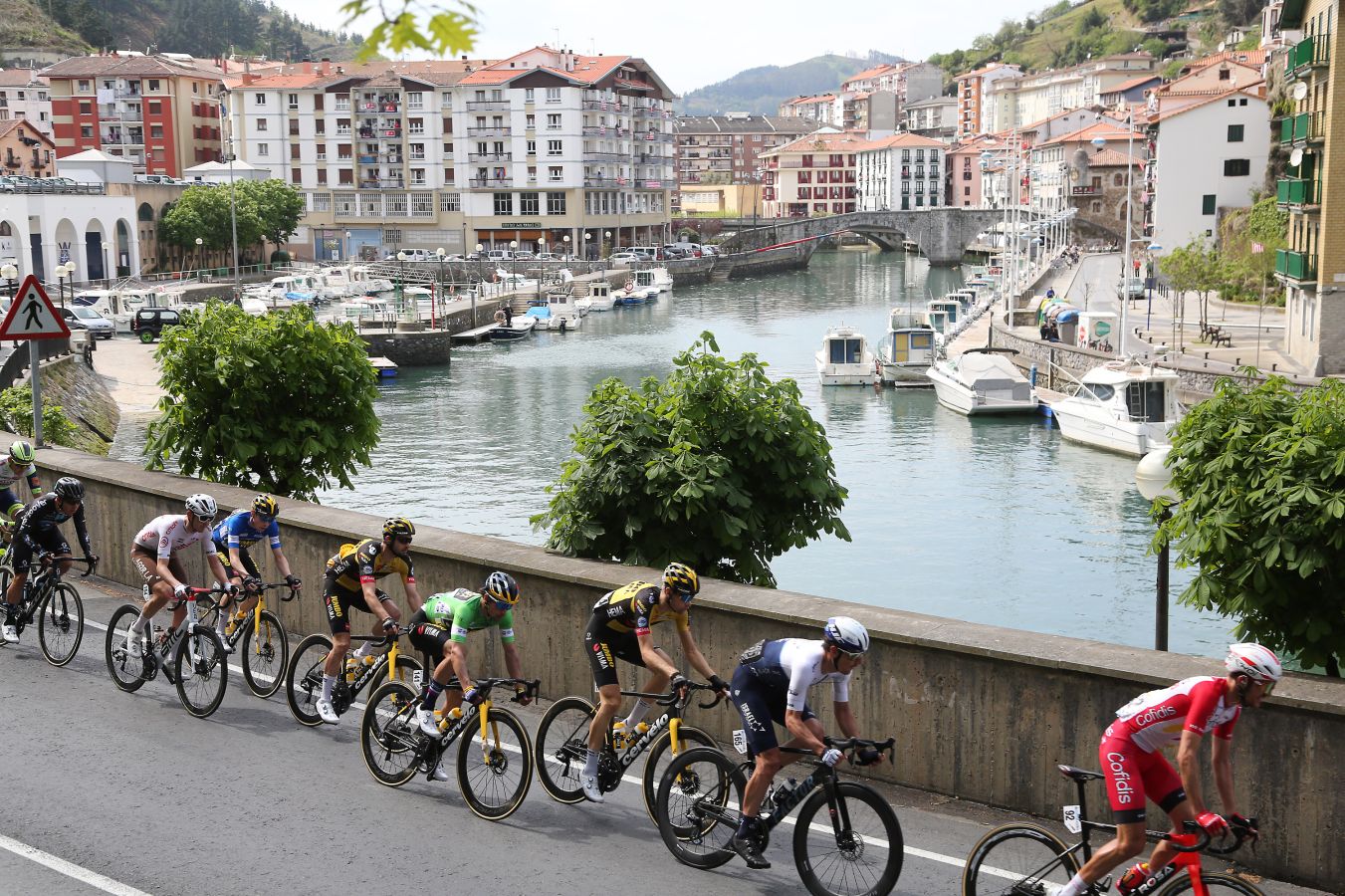 El recorrido entre Hondarribia y Ondarroa podría permitir la primera llegada al sprint de la carrera. 