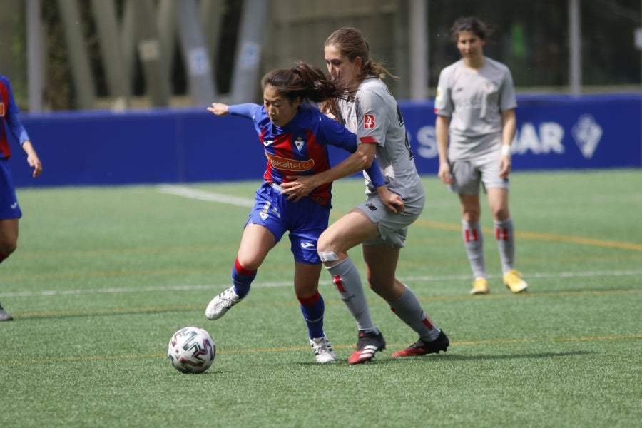 El Eibar ha perdido en partido de la Liga Iberdrola ante el Athletic de Bilbao por 2-5. 