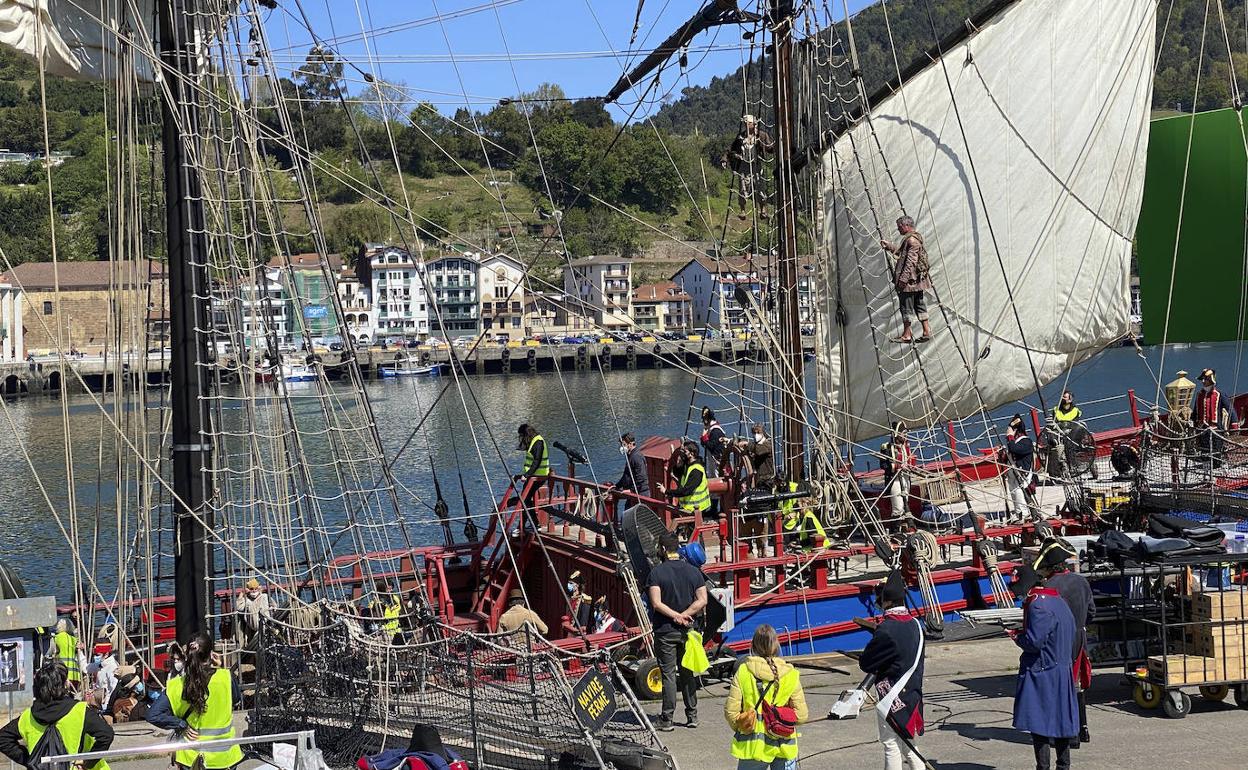 El arranque del rodaje de 'La Fortuna' se centró en la cubierta de la fragata francesa. 