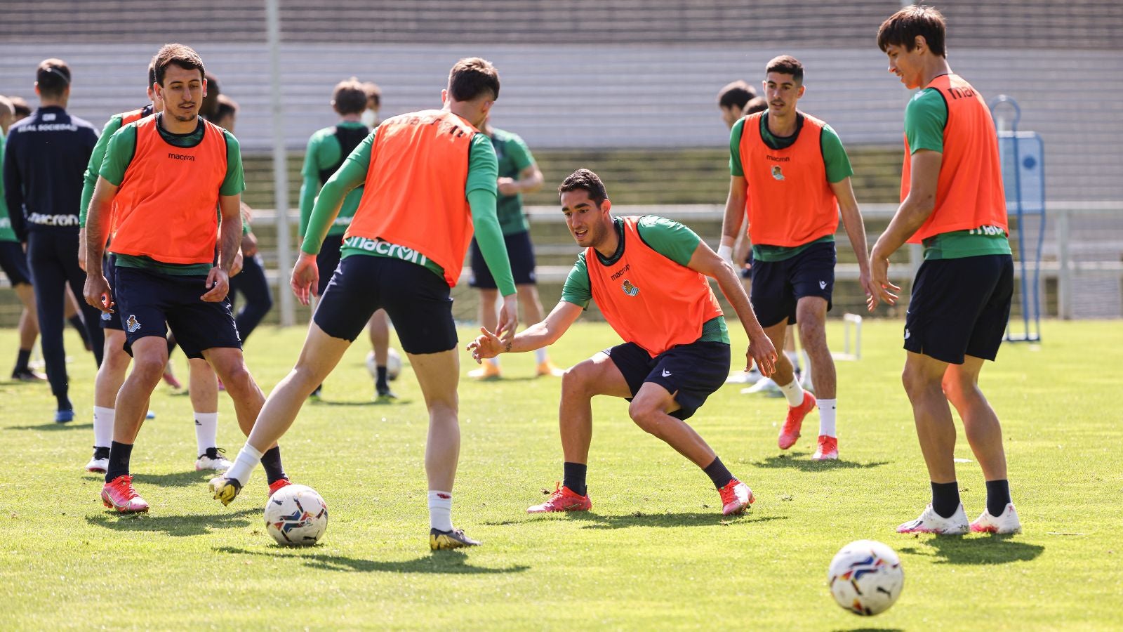 La plantilla ha realizado su último entrenamiento antes de medirse al conjunto vigués este jueves. Imanol no podrá contar con los lesionados Zaldua, Aihen y Merquelanz, además de Merino, Silva, Illarramendi, Sangalli y Moyá