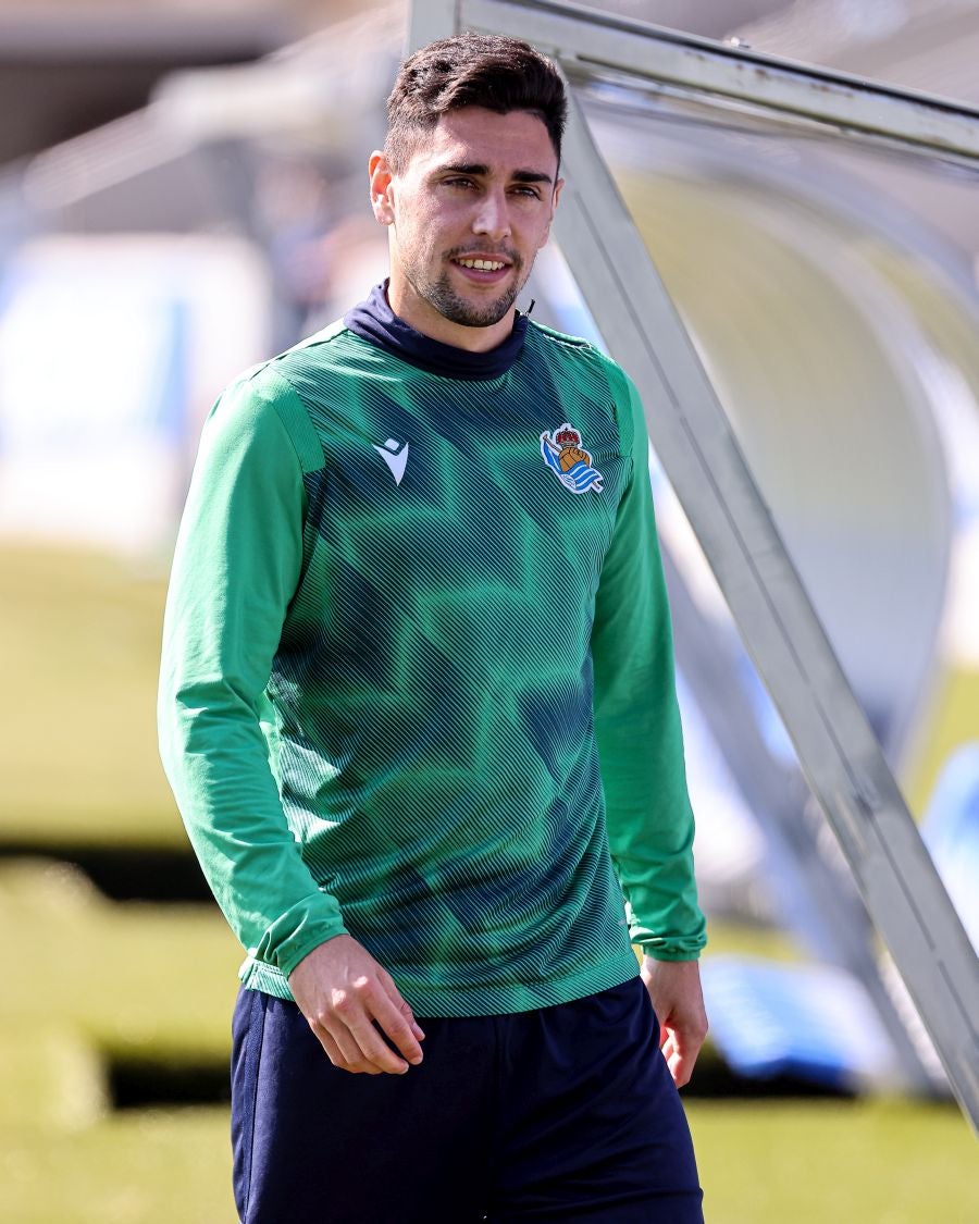 La plantilla ha realizado su último entrenamiento antes de medirse al conjunto vigués este jueves. Imanol no podrá contar con los lesionados Zaldua, Aihen y Merquelanz, además de Merino, Silva, Illarramendi, Sangalli y Moyá