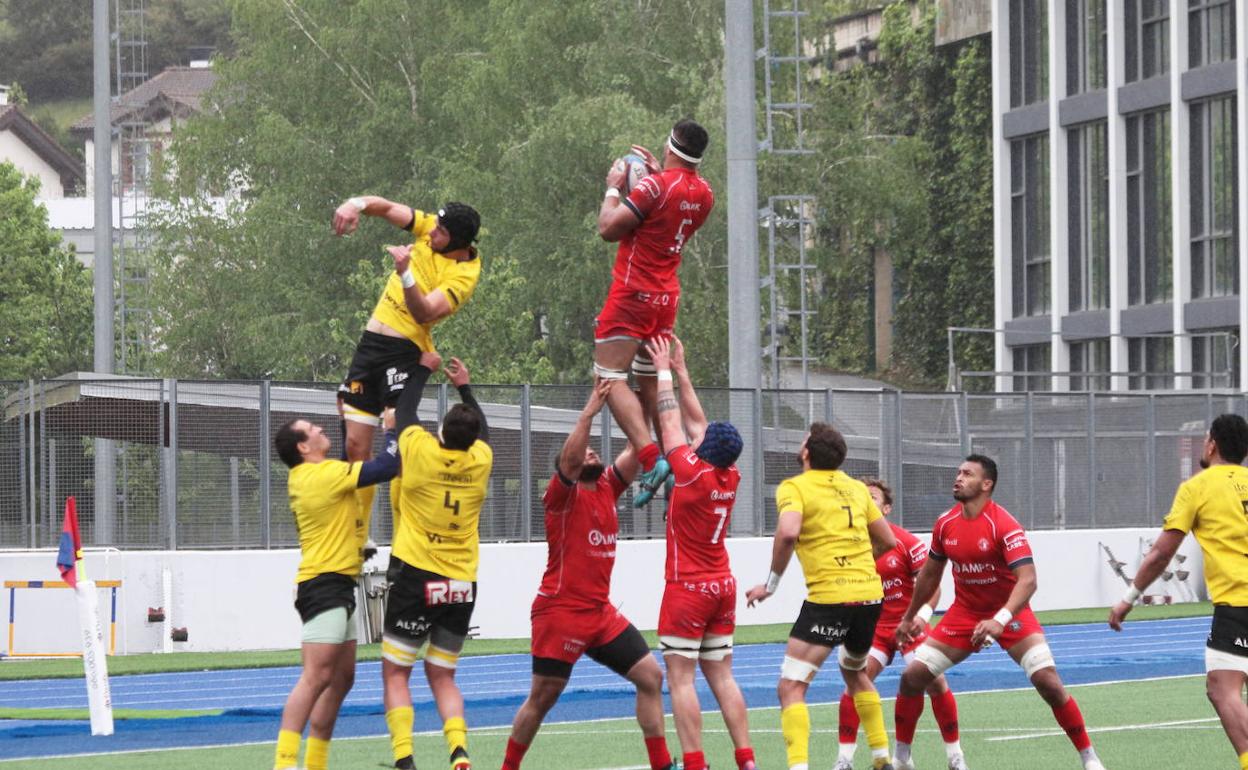 Ampo busca una victoria que le puede dar una preciada tercera plaza en la tabla