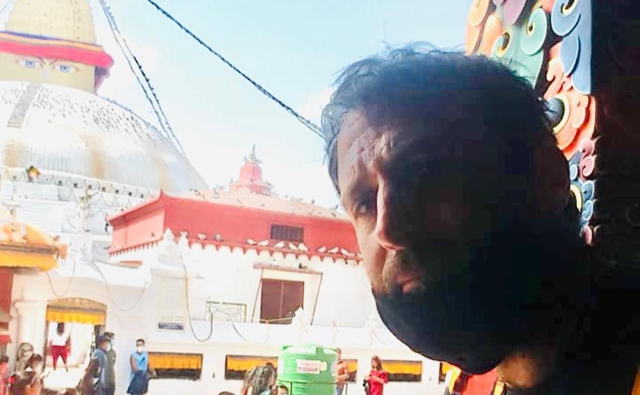 Álex Txikon ya está en Nepal camino del campo base