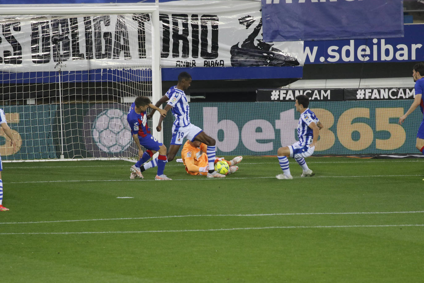 Fotos: Eibar- Real Sociedad en Ipurua