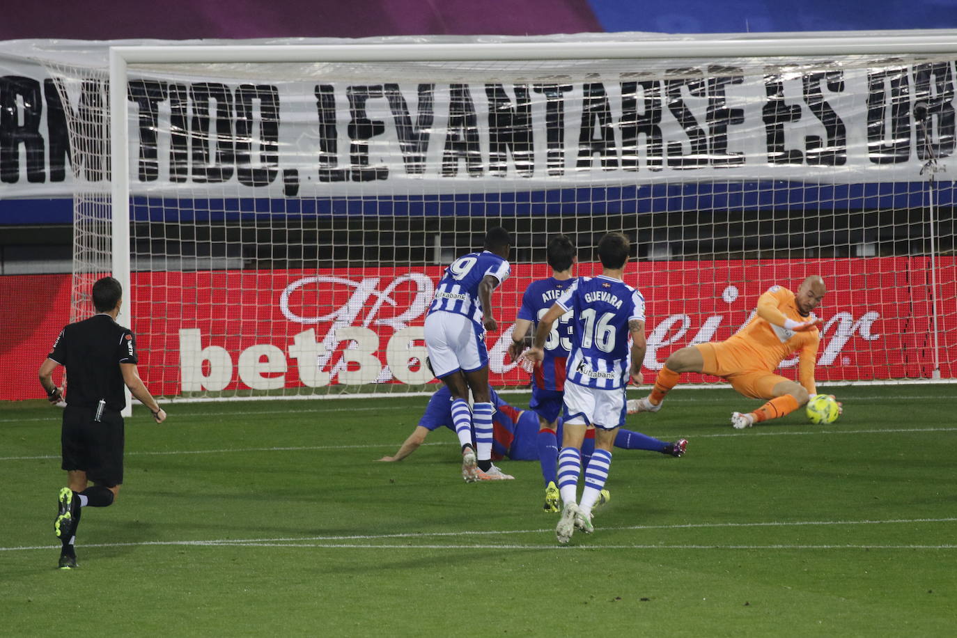 Fotos: Eibar- Real Sociedad en Ipurua