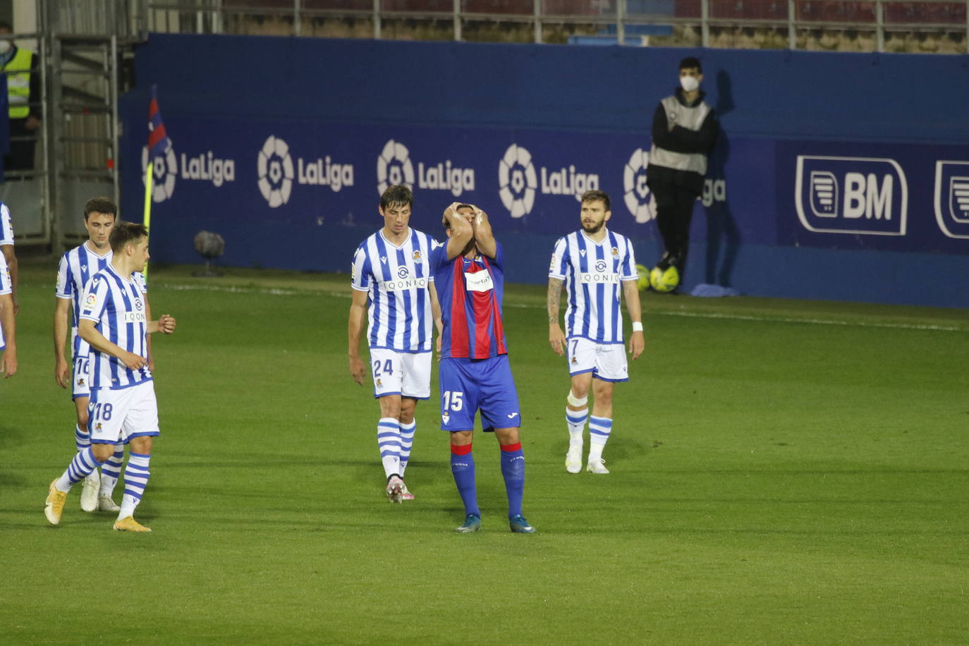 Fotos: Eibar- Real Sociedad en Ipurua