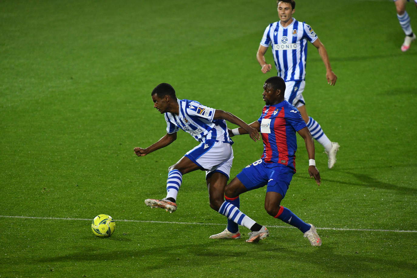 Fotos: Eibar- Real Sociedad en Ipurua