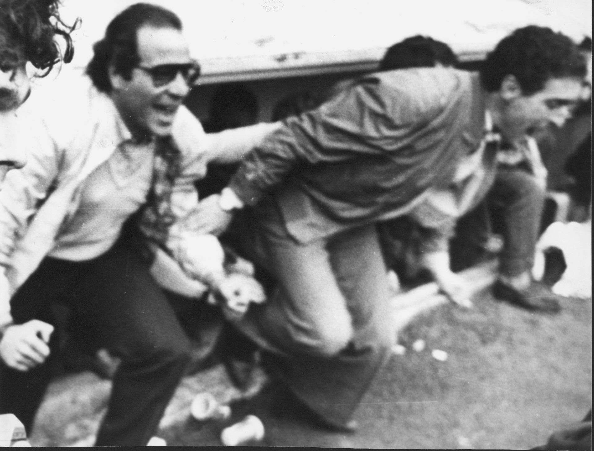 Ormaetxea salta del banquillo como un loco con el gol de Zamora.