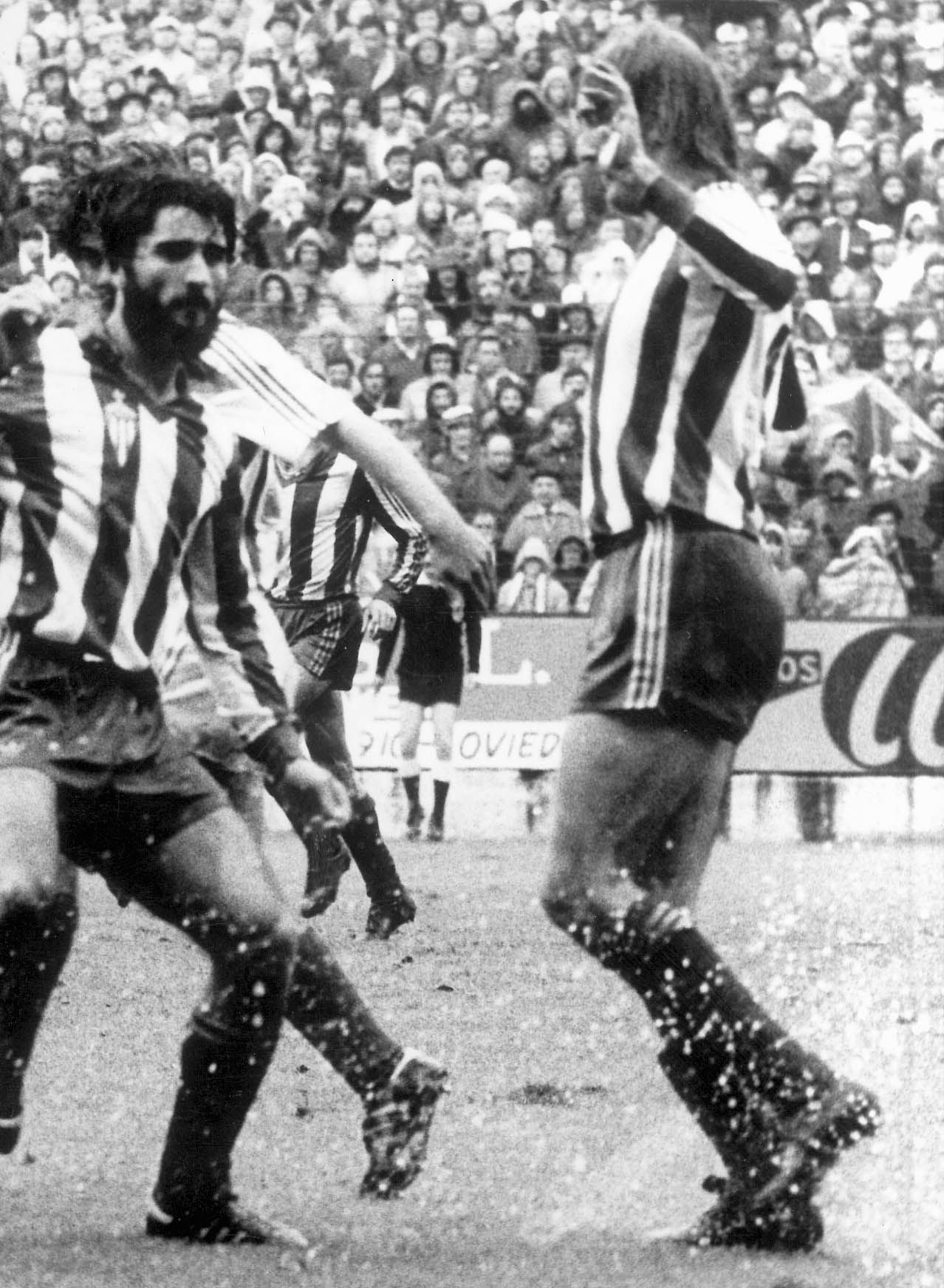 Fotos: El día que la Real Sociedad tocó el cielo... en Gijón