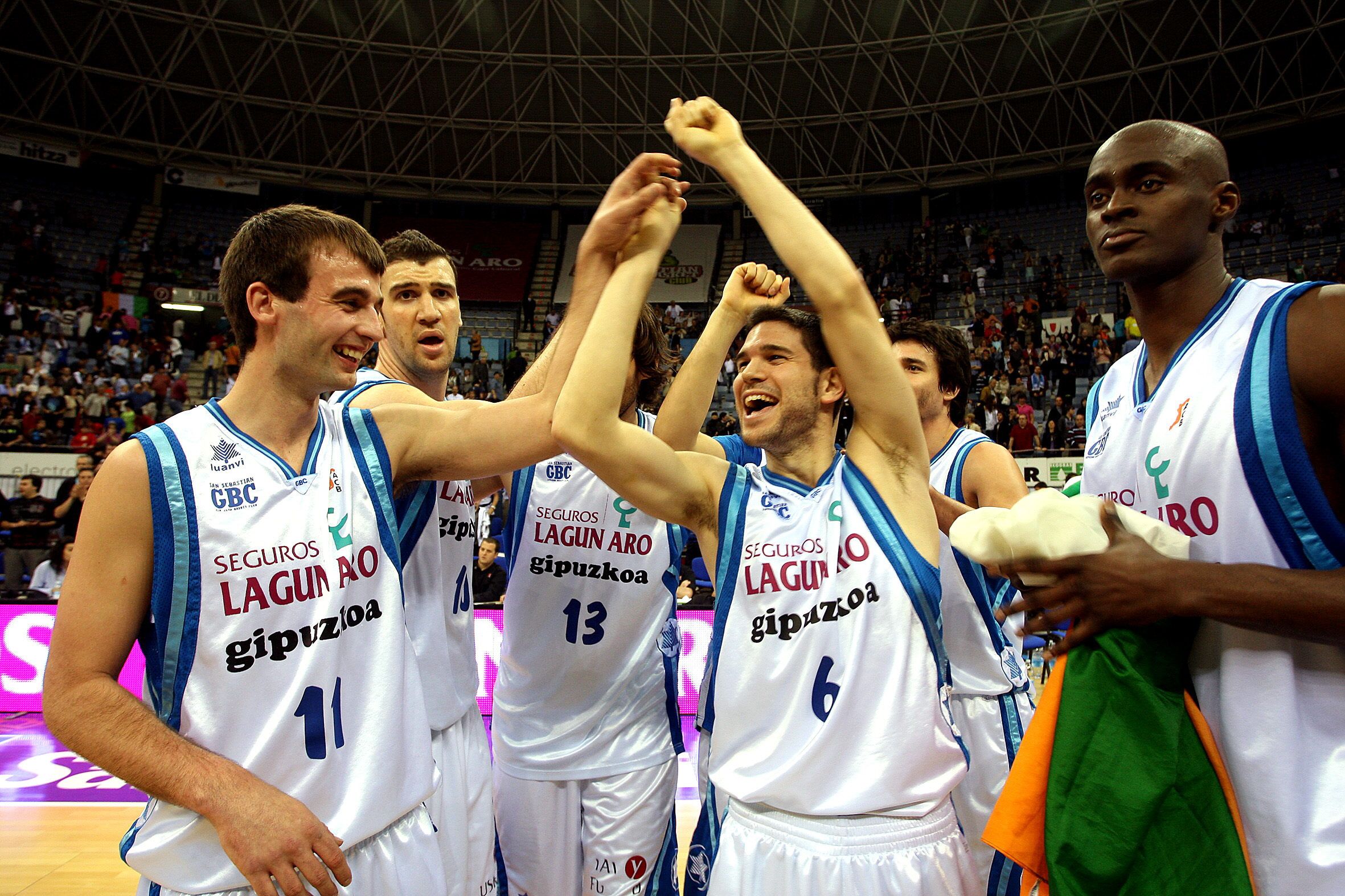 Fotos: Ricardo Uriz dice adiós al baloncesto