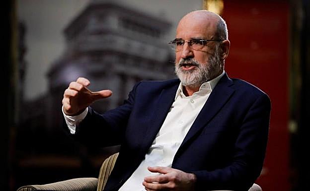 Fernando Aramburu publicará en septiembre la novela 'Los vencejos'