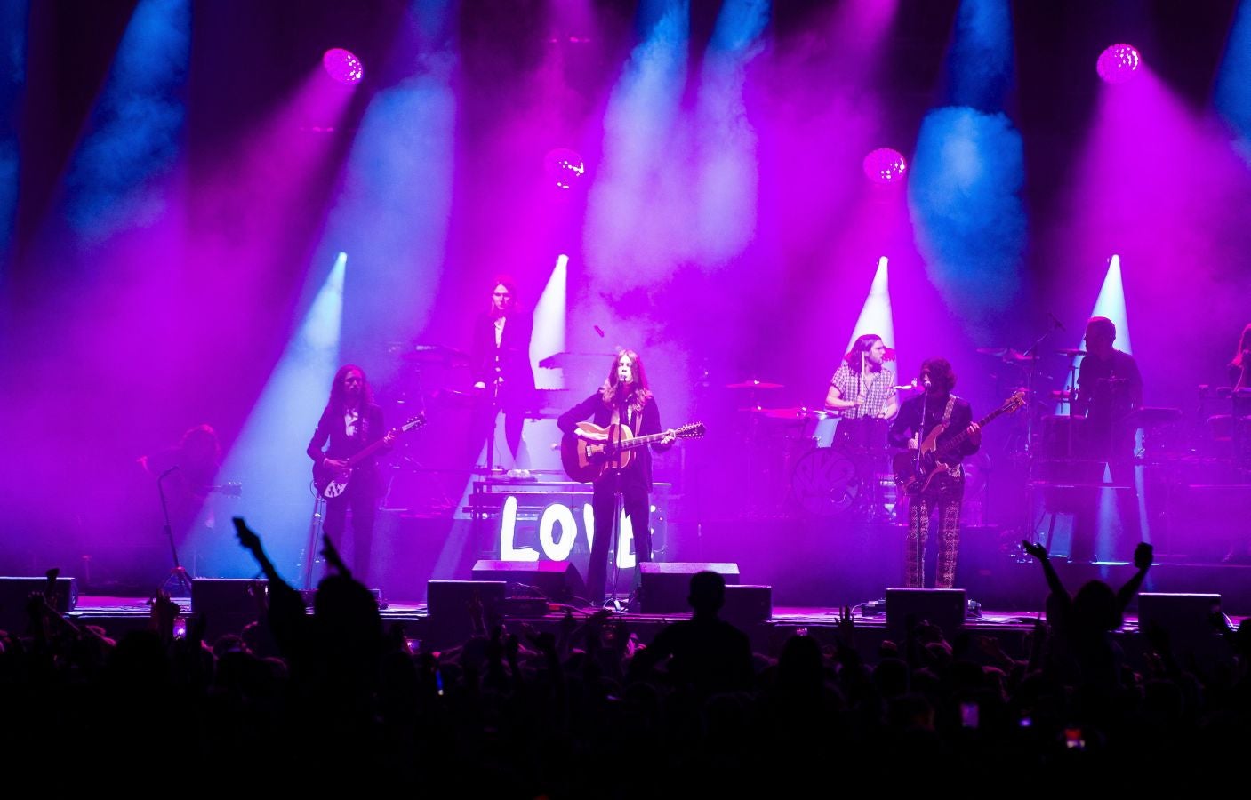 Fotos: Concierto sin mascarillas en Liverpool