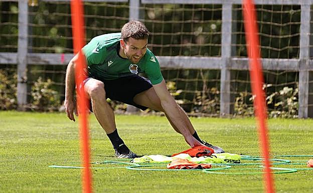 Illarramendi e Igor Zubeldia vuelven a la convocatoria