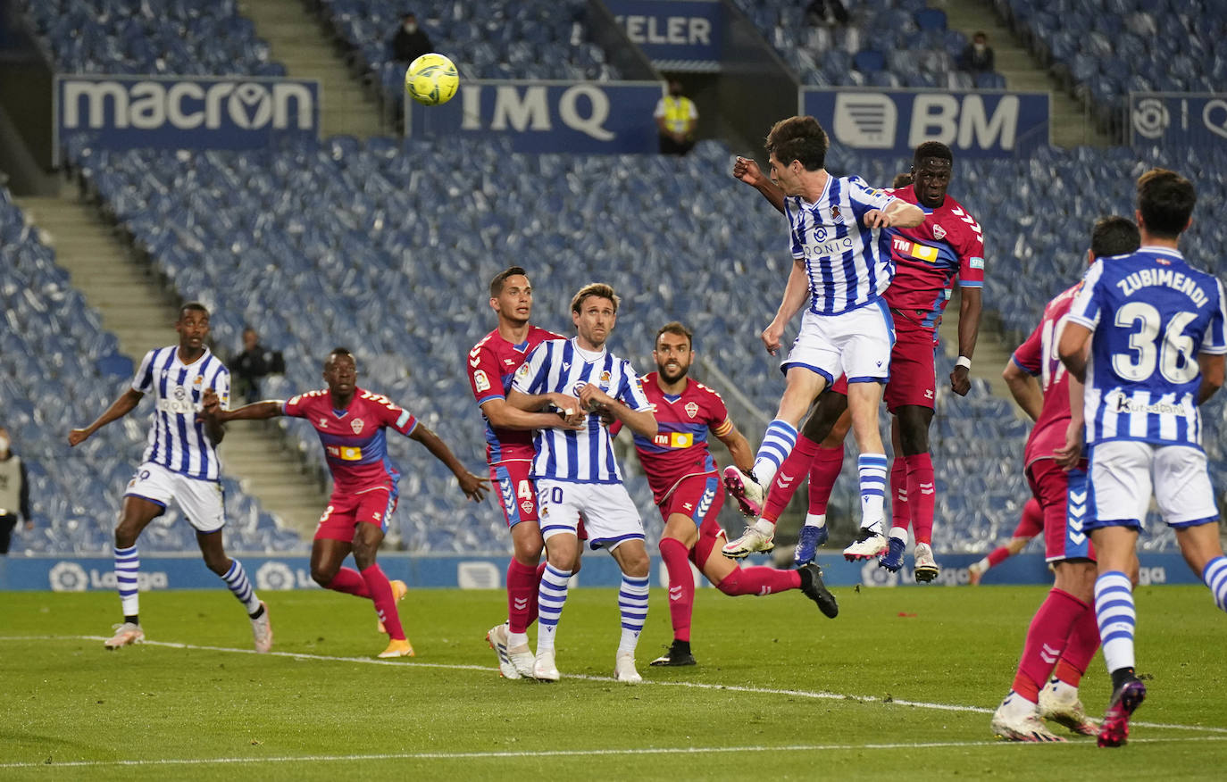 Fotos: Las mejores imágenes del Real Sociedad - Elche