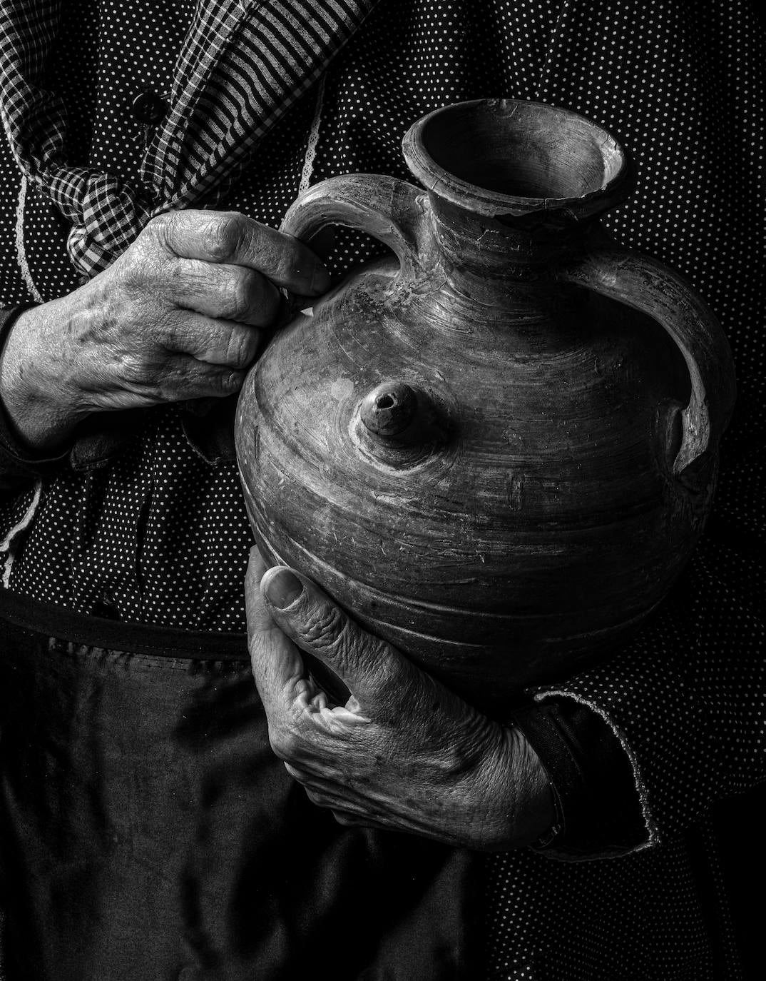 Un libro recupera la memoria alfarera de la localidad navarra, que fue uno de los principales centros de fabricación de cerámica de la comunidad foral