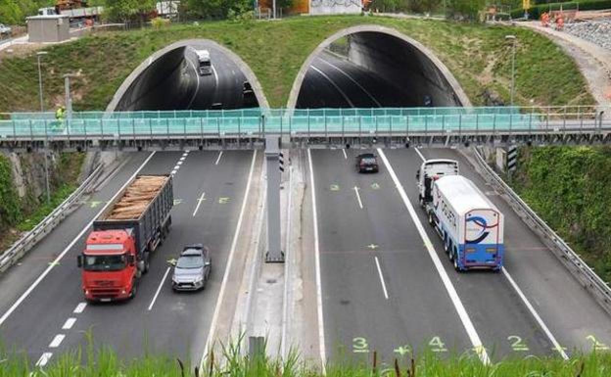 Peajes Gipuzkoa: La Diputación llevará a la Comisión Europea la anulación de los peajes a camiones por el Supremo