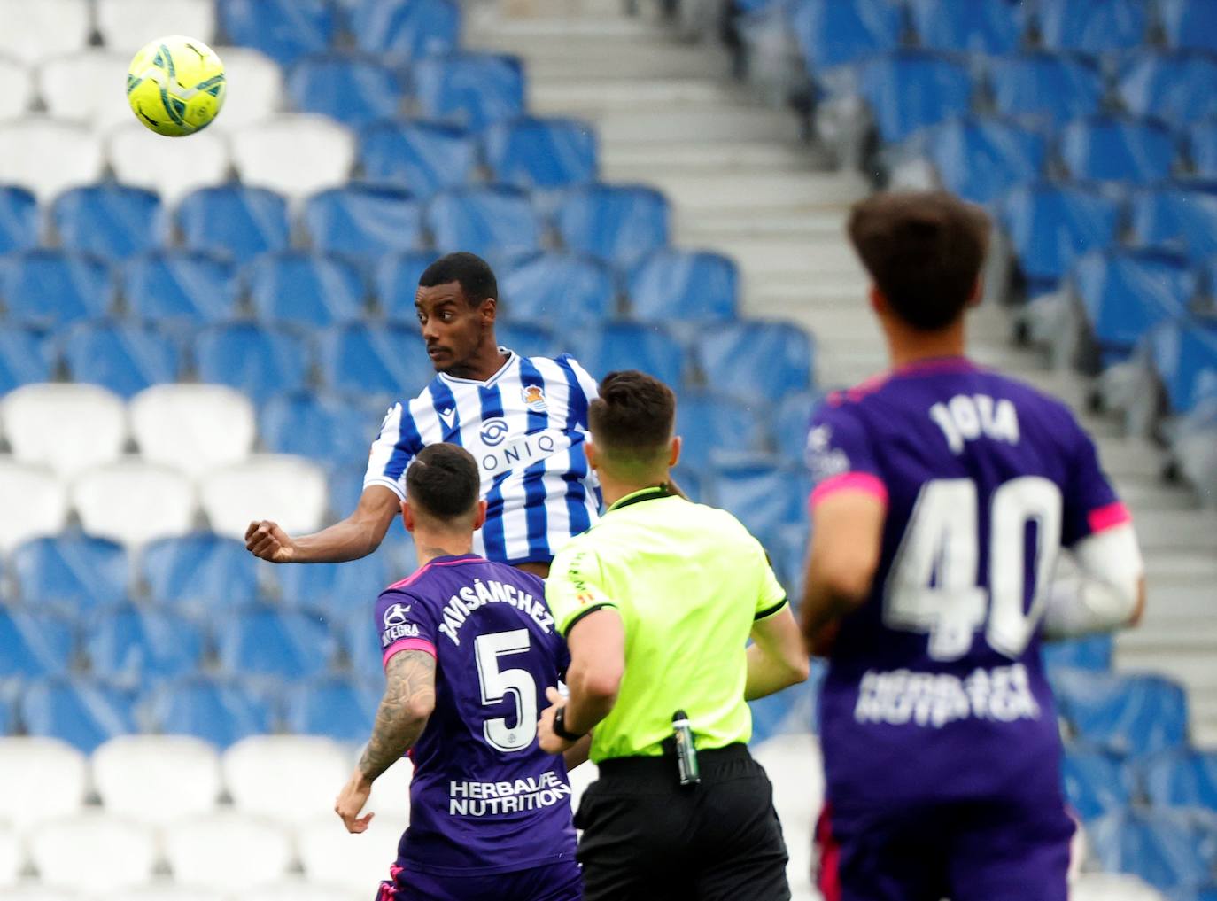 Fotos: Las mejores imágenes del Real Sociedad - Valladolid