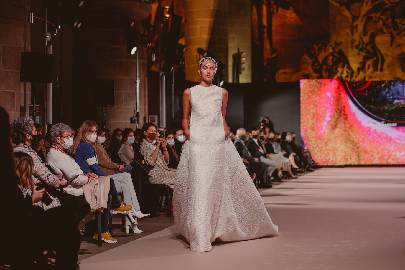 Fotos: Isabel Zapardiez presenta sus creaciones en el San Sebastián Moda Festival