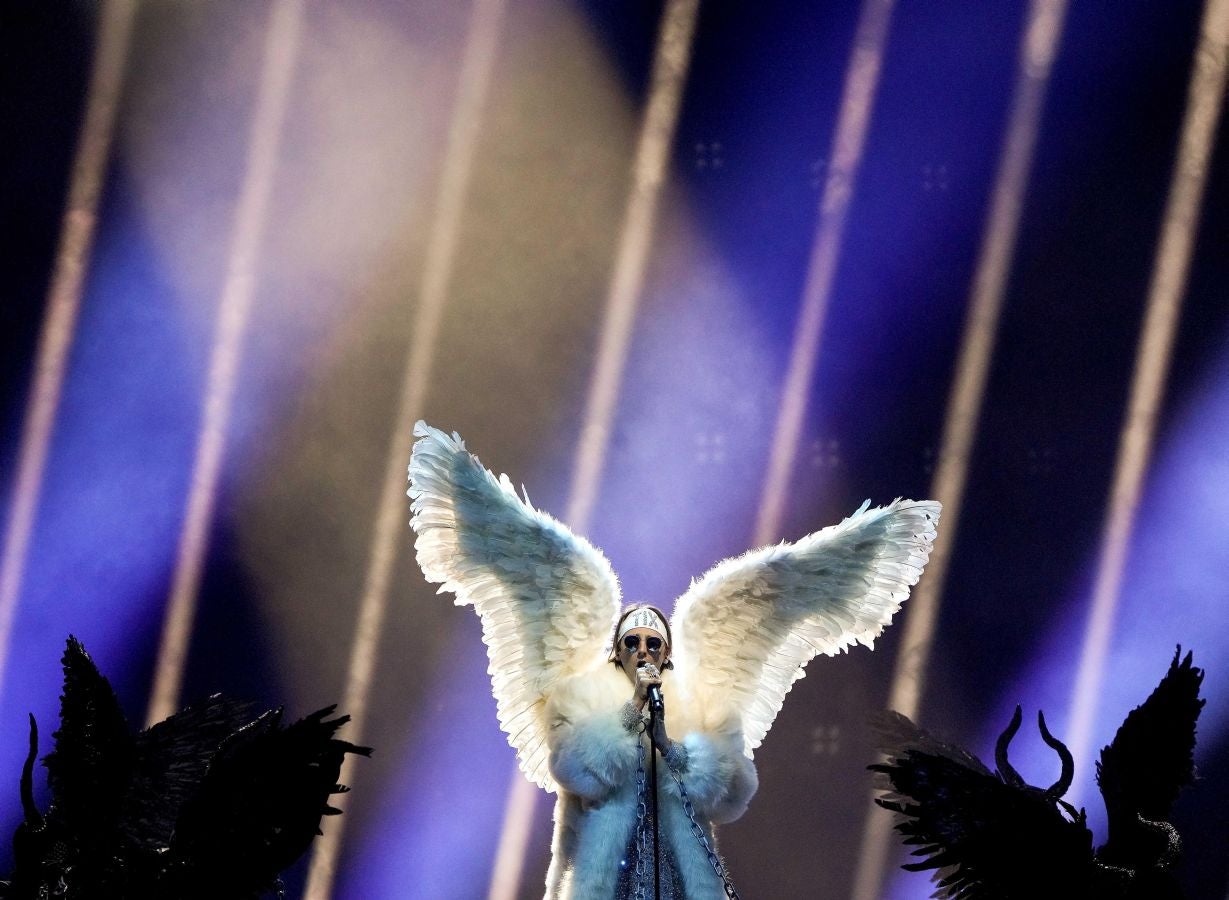 Malta, una de las favoritas, se convirtió en la gran protagonista de la primera semifinal de Eurovisión celebrada ayer ante 3.500 espectadores. El festival vuelve a escena este fin de semana tras la cancelación del año pasado por la pandemia del Covid-19. El representante de España en la final de este sábado será Blas Cantó con el tema 'Voy a quedarme'.