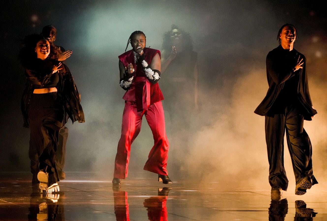 Malta, una de las favoritas, se convirtió en la gran protagonista de la primera semifinal de Eurovisión celebrada ayer ante 3.500 espectadores. El festival vuelve a escena este fin de semana tras la cancelación del año pasado por la pandemia del Covid-19. El representante de España en la final de este sábado será Blas Cantó con el tema 'Voy a quedarme'.