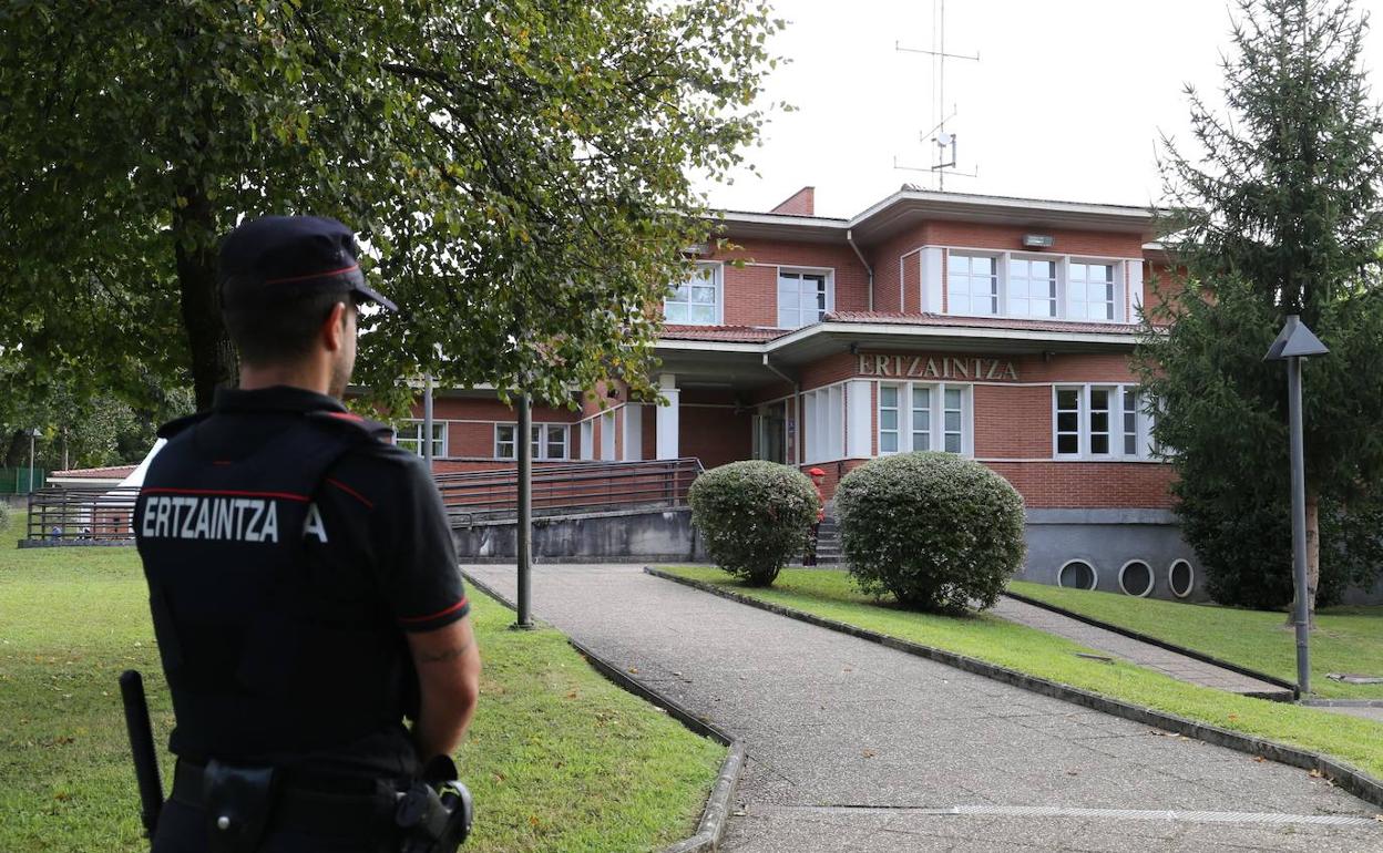 Violencia de género: A prisión un hombre de 28 años por amenazar con un cuchillo a su expareja y a su hijo en Urnieta