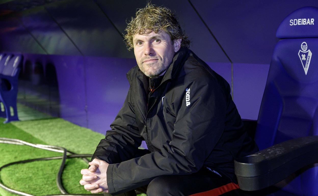 Iker Dorronsoro, técnico del Eibar femenino.