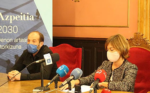 La alcaldesa de Azpeitia insiste en que no ha existido proyecto para Corrugados y que no había intención de crear empleo