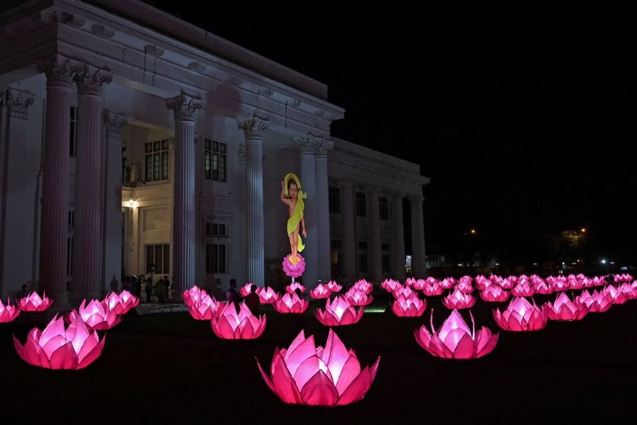 Fotos: Luces para Buda