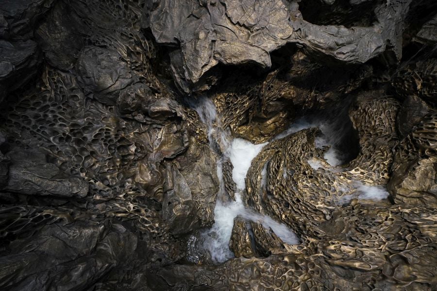 Fotos de Hondalea, la obra de Cristina Iglesias en la isla Santa Clara