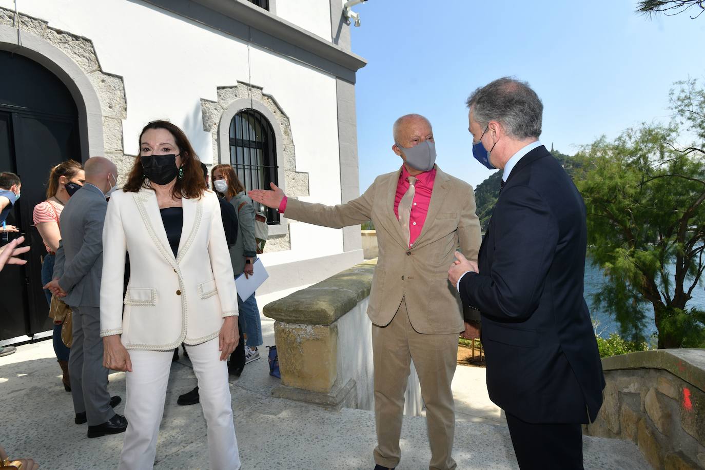 Fotos: Elogios a Hondalea en la inauguración oficial de la escultura de Cristina Iglesias