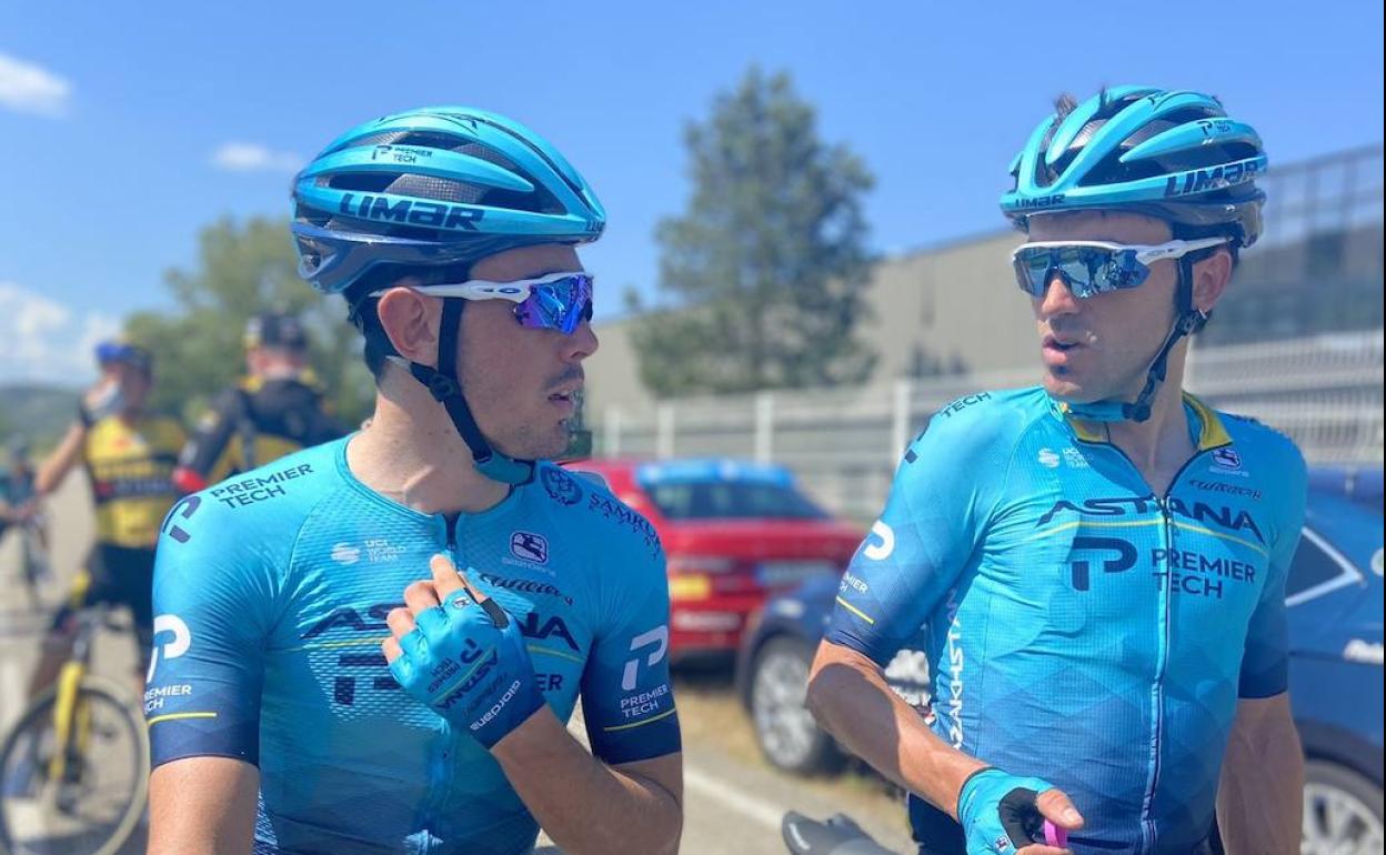 Alex Aranburu y Ion Izagirre al inio de la etapa. Ambos están siendo protagonistas en la Dauphiné Liberé.