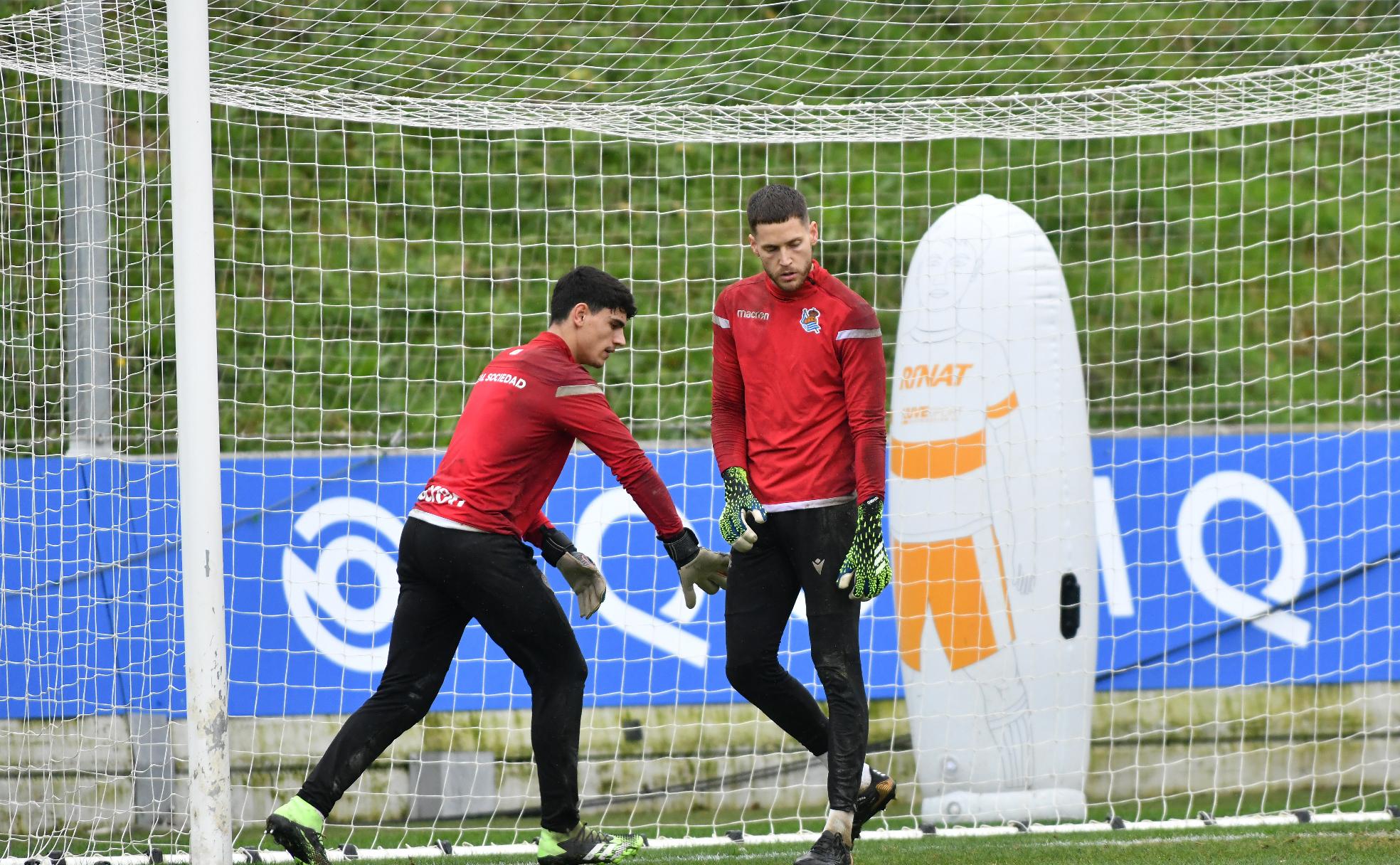 Ayesa y Remiro, en un entrenamiento en Zubieta.