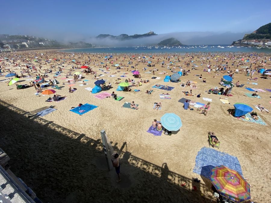 Fotos: Domingo de playa en San Sebastián