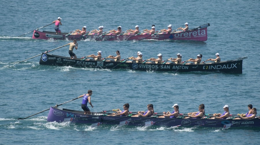 La Ama Guadalupekoa de Hondarribia y Arraun Lagunak se han impuesto este domingo en el Campeonato de Gipuzkoa de Traineras. 