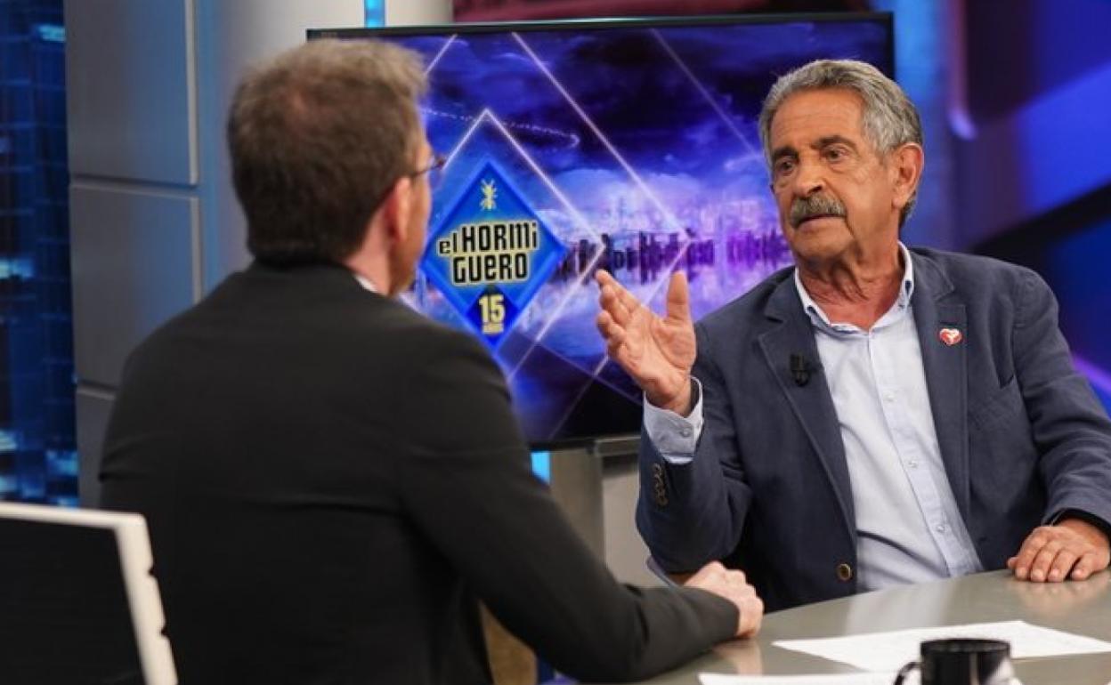 Miguel Ángel Revilla, presidente de Cantabria: «Me fui a vacunar y me gritaban 'hijoputa' y cosas peores»