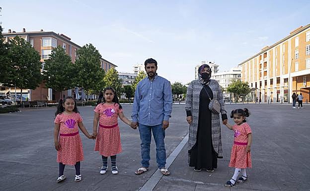 Retrato de una familia de Alepo que ahora vive en Donostia. 