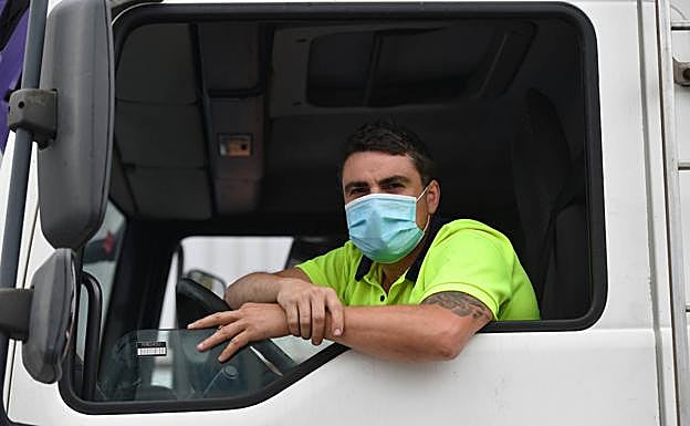 Roberto Domínguez acude a diario al Polígono 27.