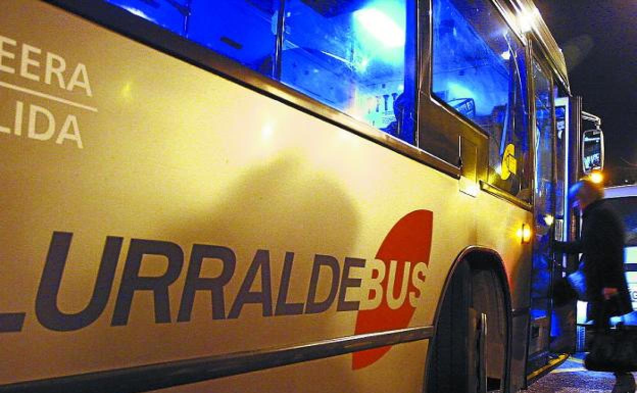 Nuevas restricciones Euskadi: Las líneas de Lurraldebus empiezan a operar desde esta noche hasta las 3 de la mañana