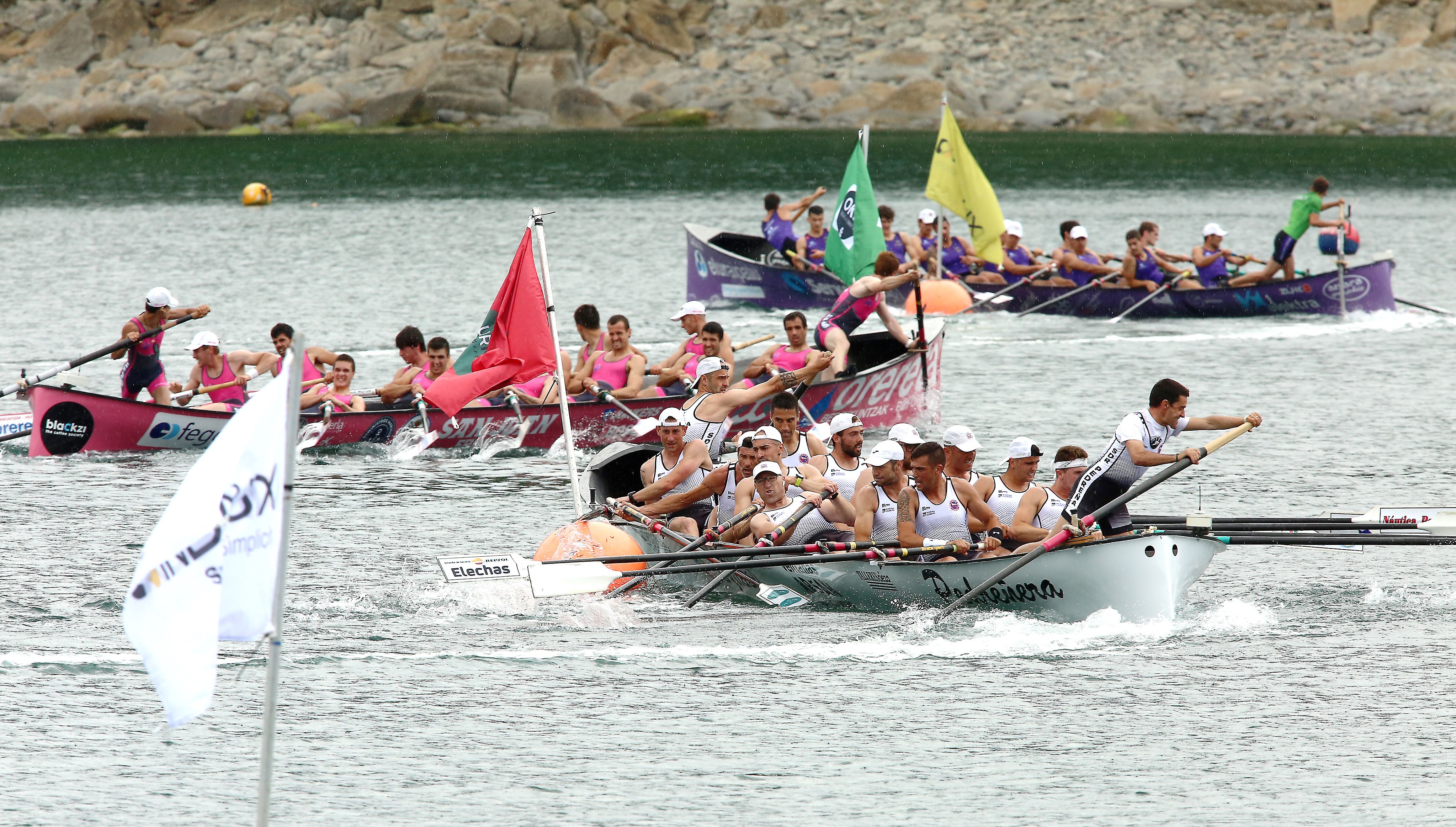 La trainera de Getaria se ha llevado en casa la bandera de la Liga ARC-1