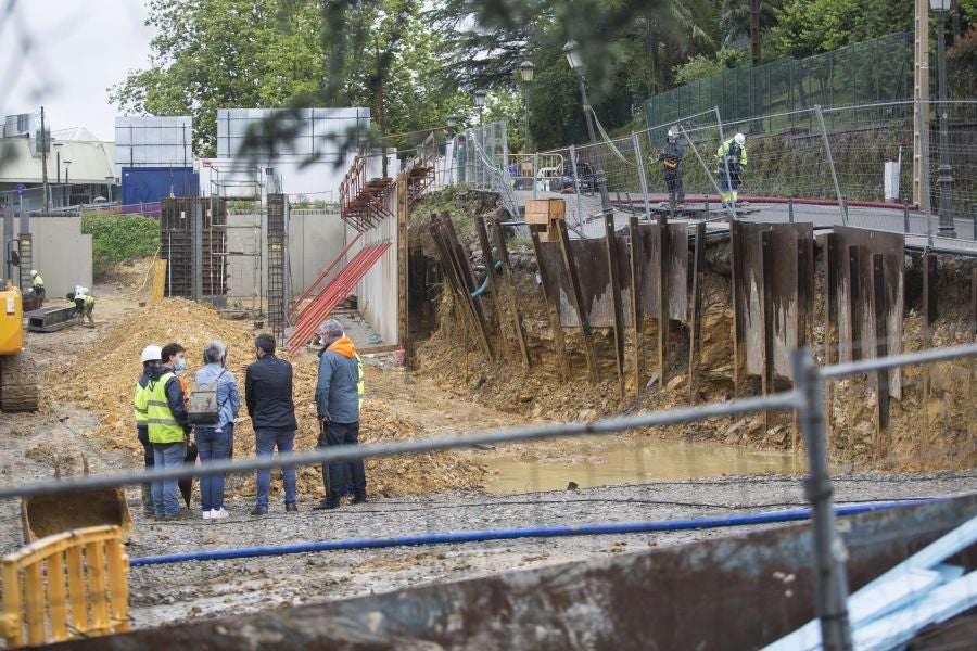 Fotos: Socavón en la calle Artaleku