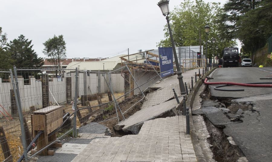 Fotos: Socavón en la calle Artaleku