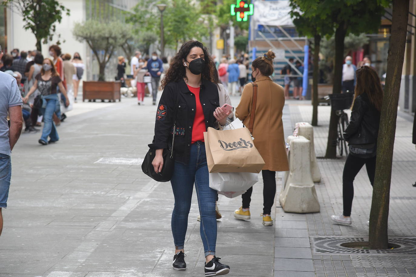 Fotos: Primer día de rebajas en Gipuzkoa